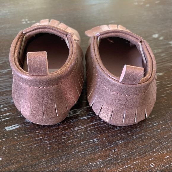 💙3/$12 Pink Glitter Moccasins 6-9 Months - Picture 5 of 8